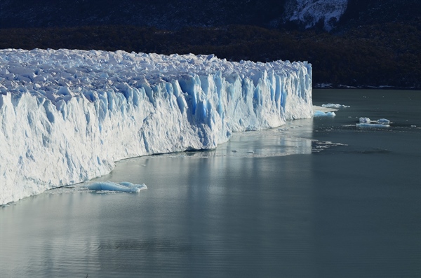Crack in Antarctic Ice Shelf Could Result in Huge Break Off